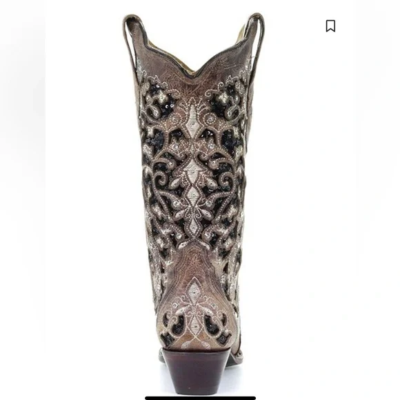 Corral Distressed Brown Boots with Black Embroidery - Picture 13 of 15